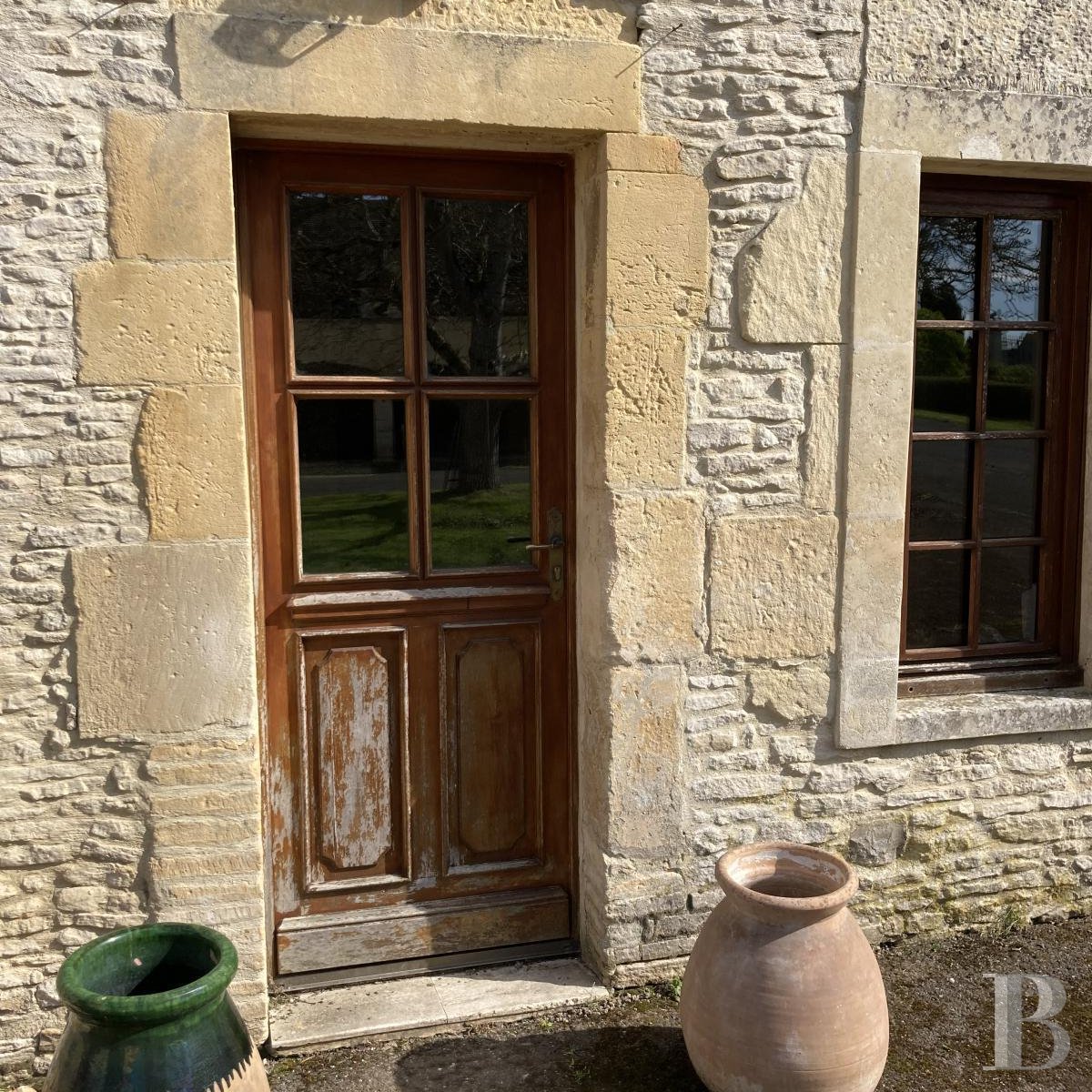 Dans le Calvados, au sud-est de Caen,  un château classique du 18e siècle tout en couleurs - photo  n°27