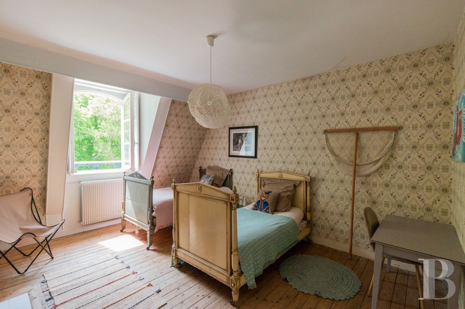 Dans le Calvados, au sud-est de Caen,  un château classique du 18e siècle tout en couleurs - photo  n°25