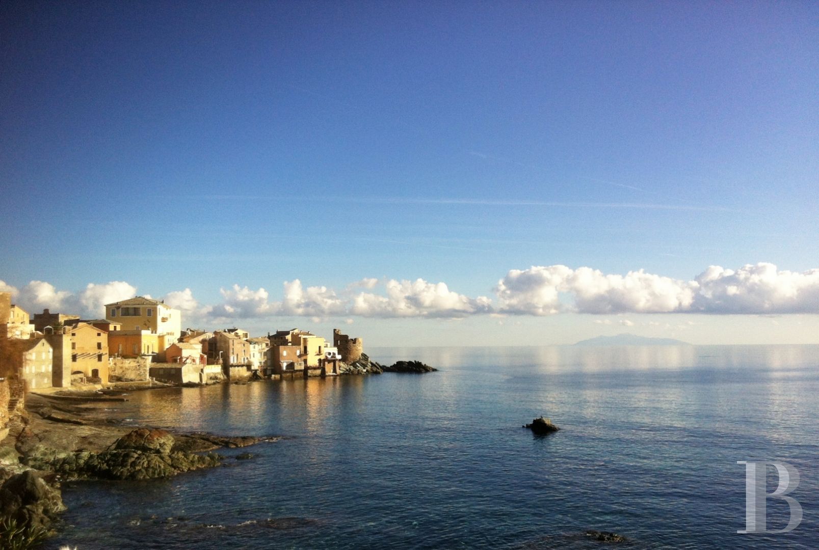 A former 'American House' transformed into a small hotel  in Erbalunga, to the north of Bastia - photo  n°31