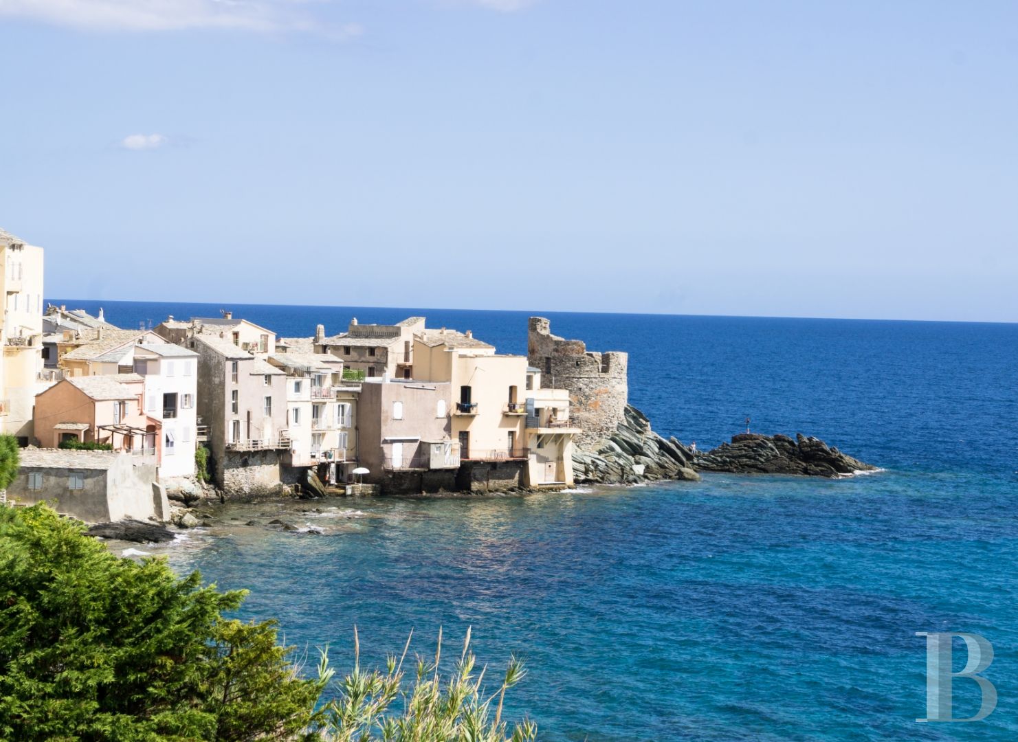 A former 'American House' transformed into a small hotel  in Erbalunga, to the north of Bastia - photo  n°32