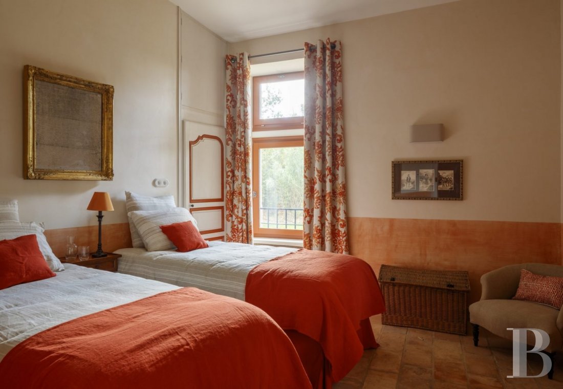 A former fortified mill transformed into a family home  on the banks of the Hérault, between Montpellier and Béziers - photo  n°16