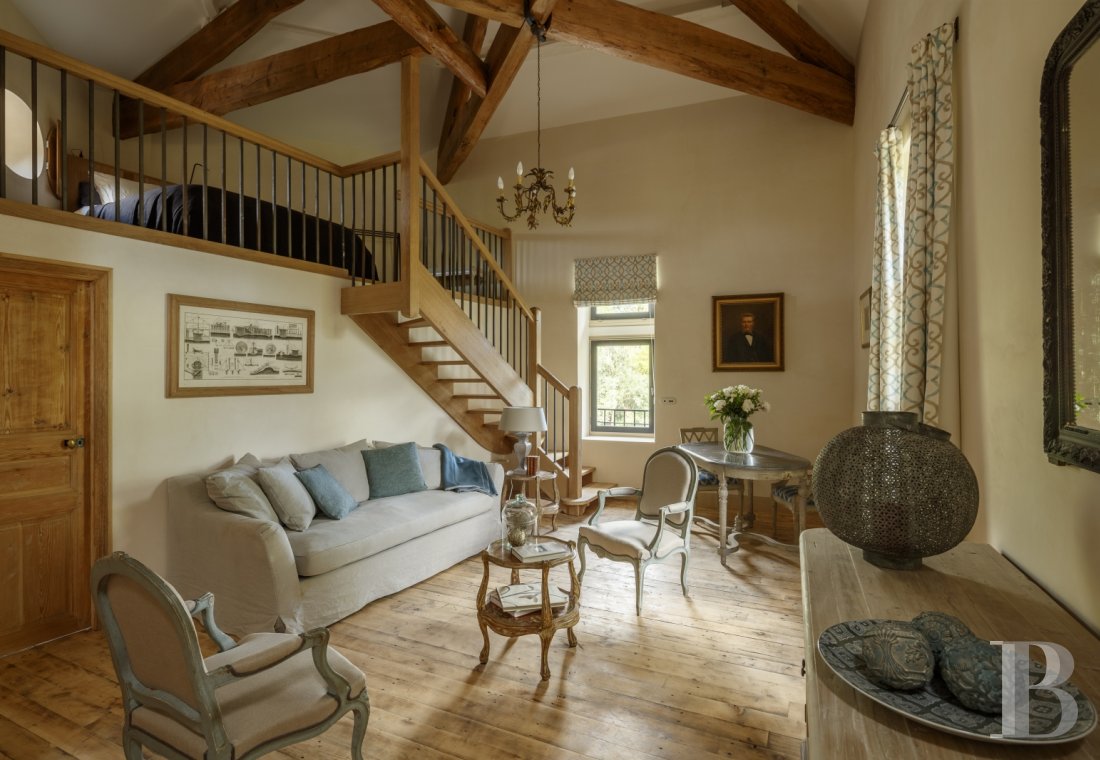 A former fortified mill transformed into a family home  on the banks of the Hérault, between Montpellier and Béziers - photo  n°7