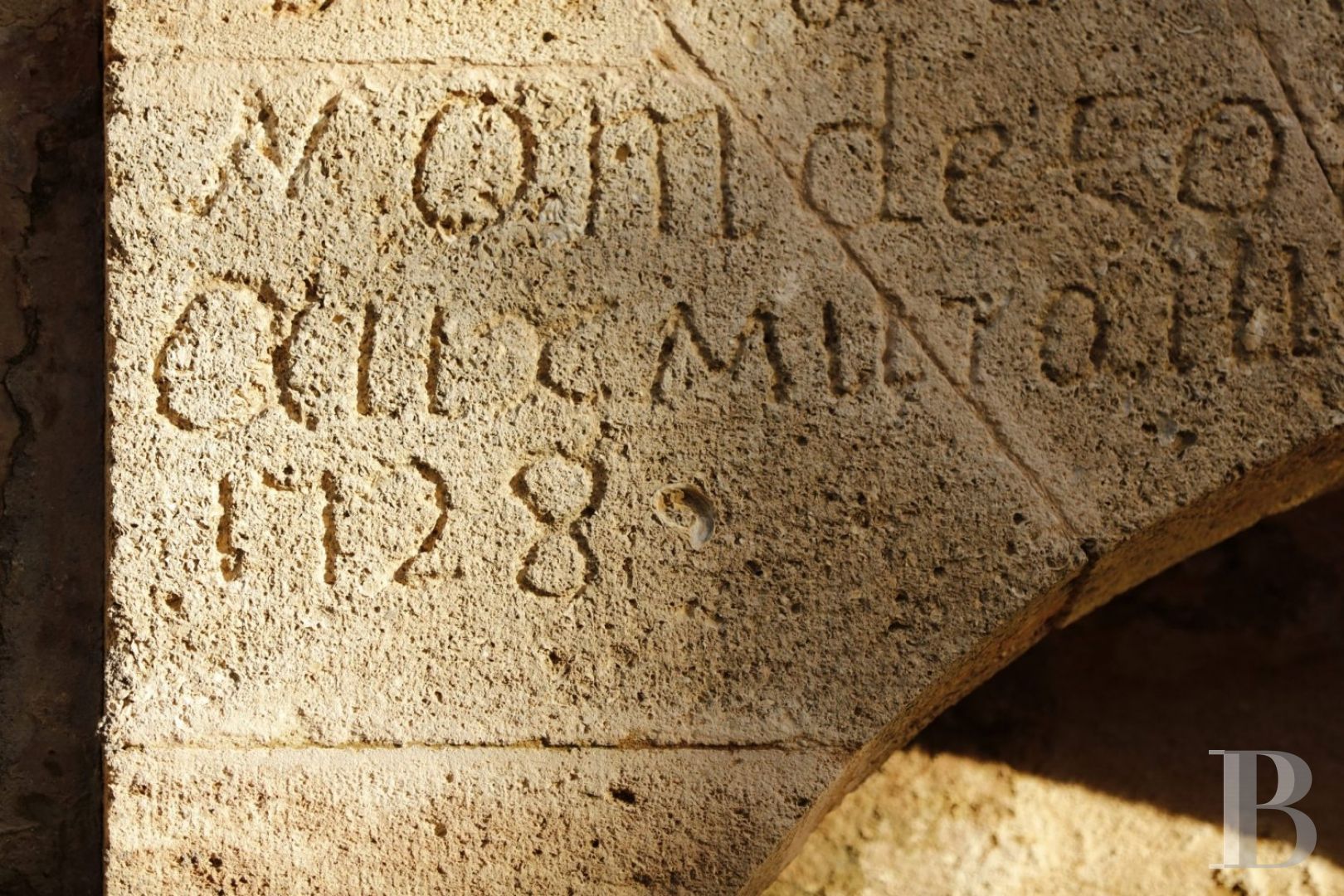 A former fortified mill transformed into a family home  on the banks of the Hérault, between Montpellier and Béziers - photo  n°4