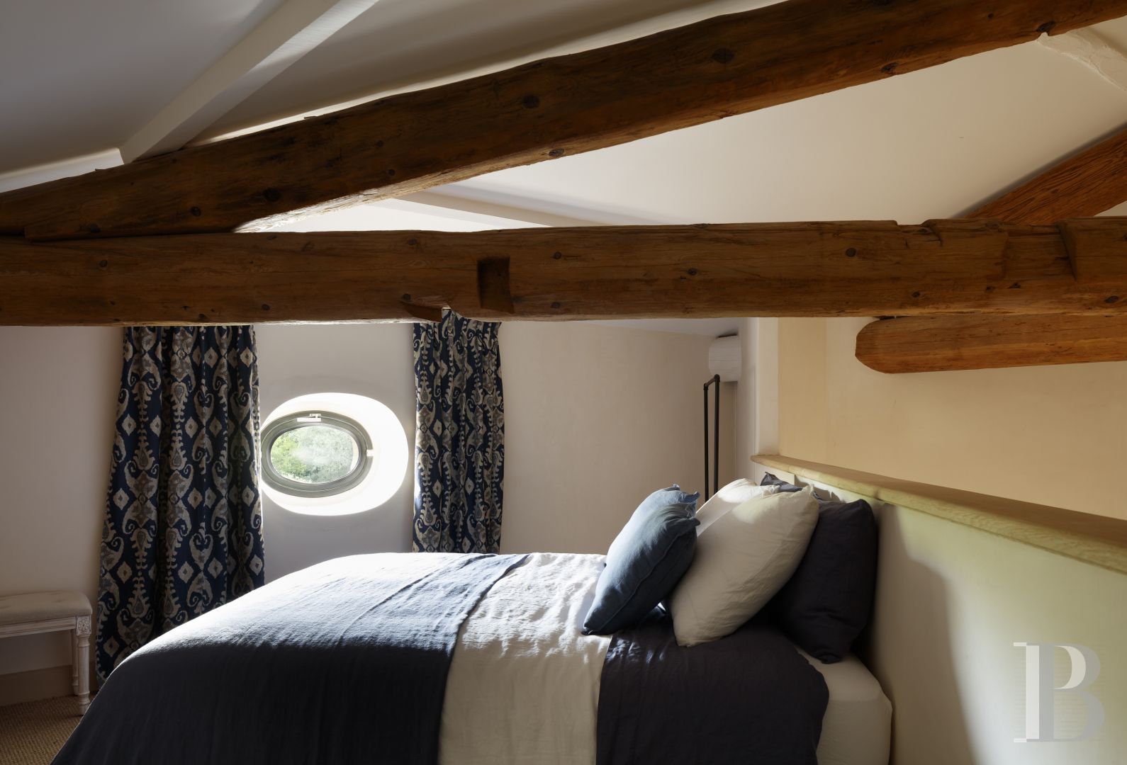 A former fortified mill transformed into a family home  on the banks of the Hérault, between Montpellier and Béziers - photo  n°9