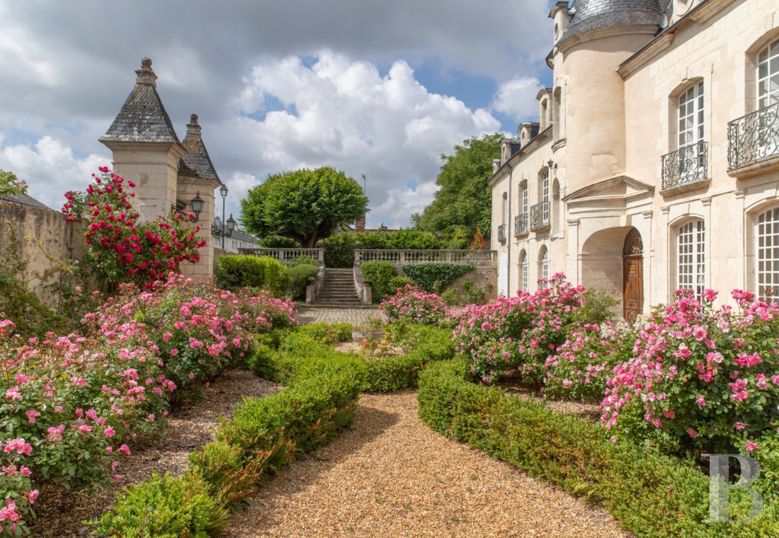 mansion houses for sale France pays de loire   - 1
