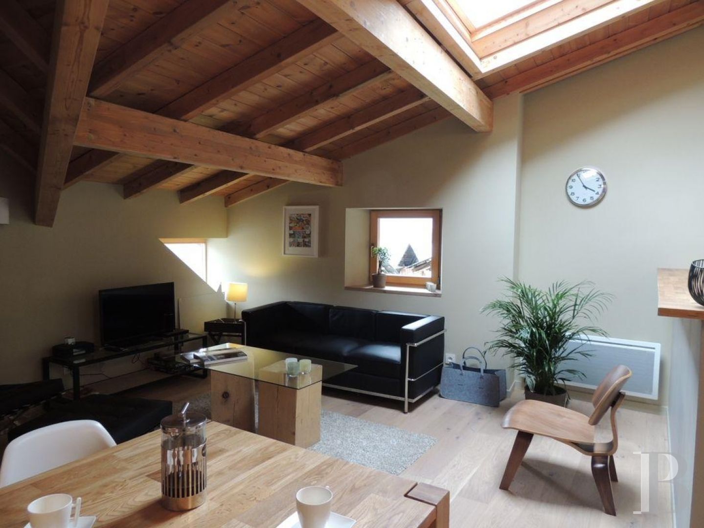 A former priory bathed in sunlight and surrounded by snowy mountain tops,  to the south of Briançon in the Hautes-Alpes - photo  n°17