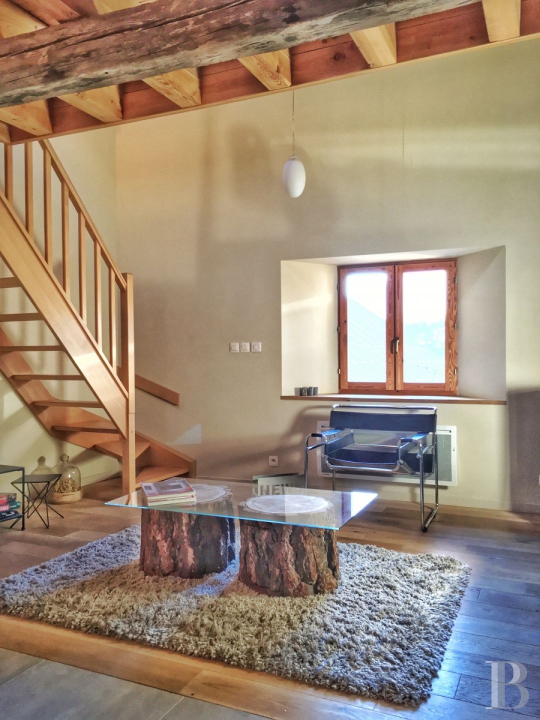 A former priory bathed in sunlight and surrounded by snowy mountain tops,  to the south of Briançon in the Hautes-Alpes - photo  n°15