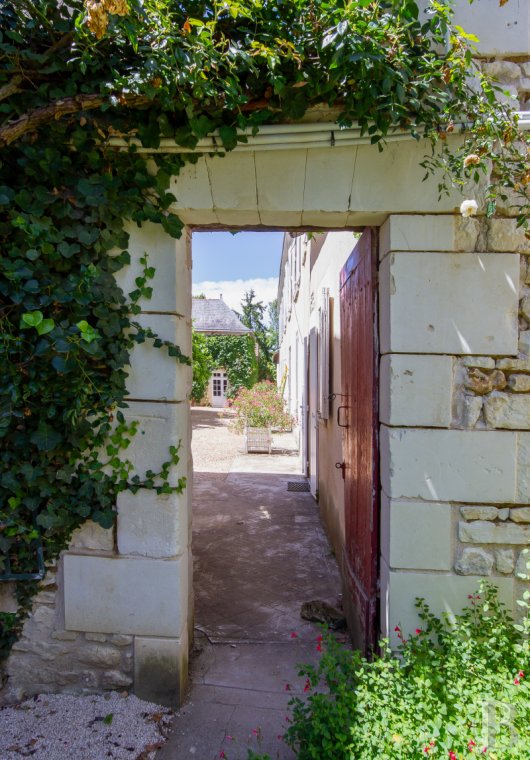 France mansions for sale center val de loire   - 11