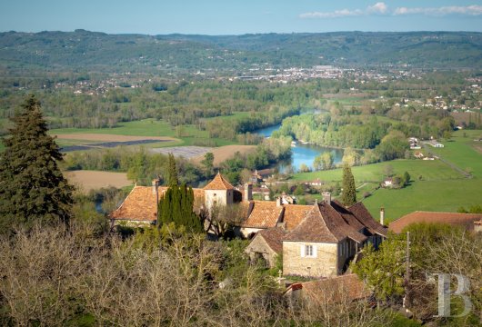 midi-pyrenees - A medieval manor, redesigned in the 18th century, perched upon a plateau  in France’s Quercy province with a sweeping view of the River Dordogne