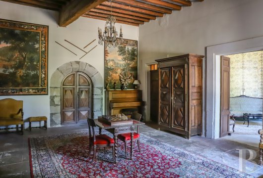 In Minervois, a former 12th century fortress transformed into a comfortable home - photo  n°26