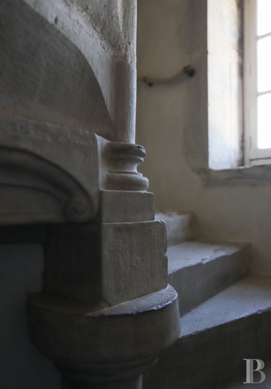 In Minervois, a former 12th century fortress transformed into a comfortable home - photo  n°27