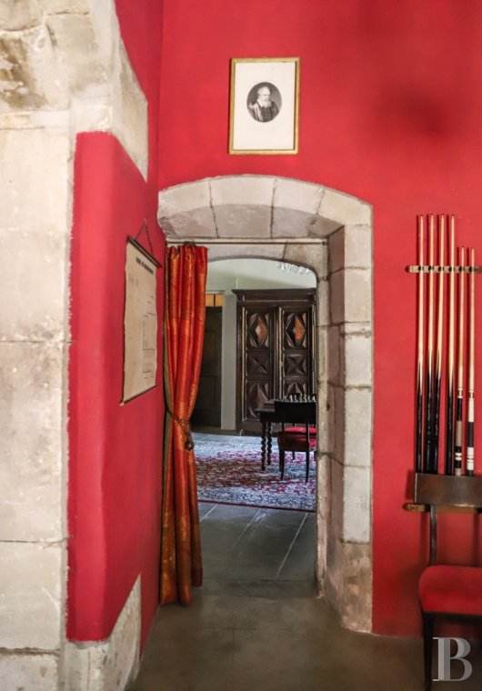 In Minervois, a former 12th century fortress transformed into a comfortable home - photo  n°21