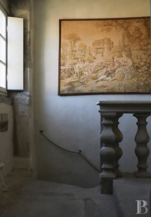 In Minervois, a former 12th century fortress transformed into a comfortable home - photo  n°28