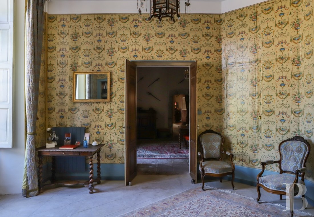 In Minervois, a former 12th century fortress transformed into a comfortable home - photo  n°47
