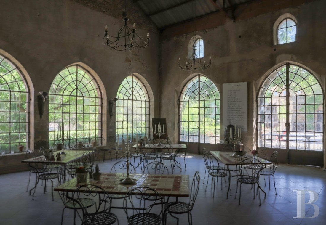 In Minervois, a former 12th century fortress transformed into a comfortable home - photo  n°54
