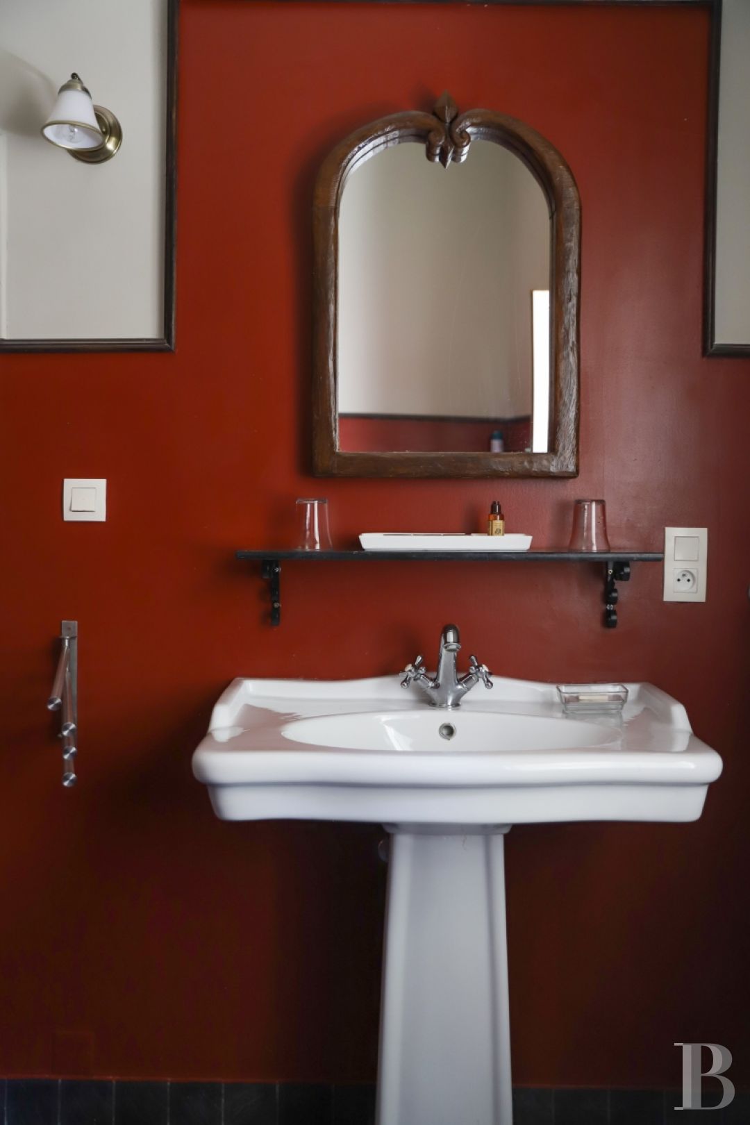 In Minervois, a former 12th century fortress transformed into a comfortable home - photo  n°42