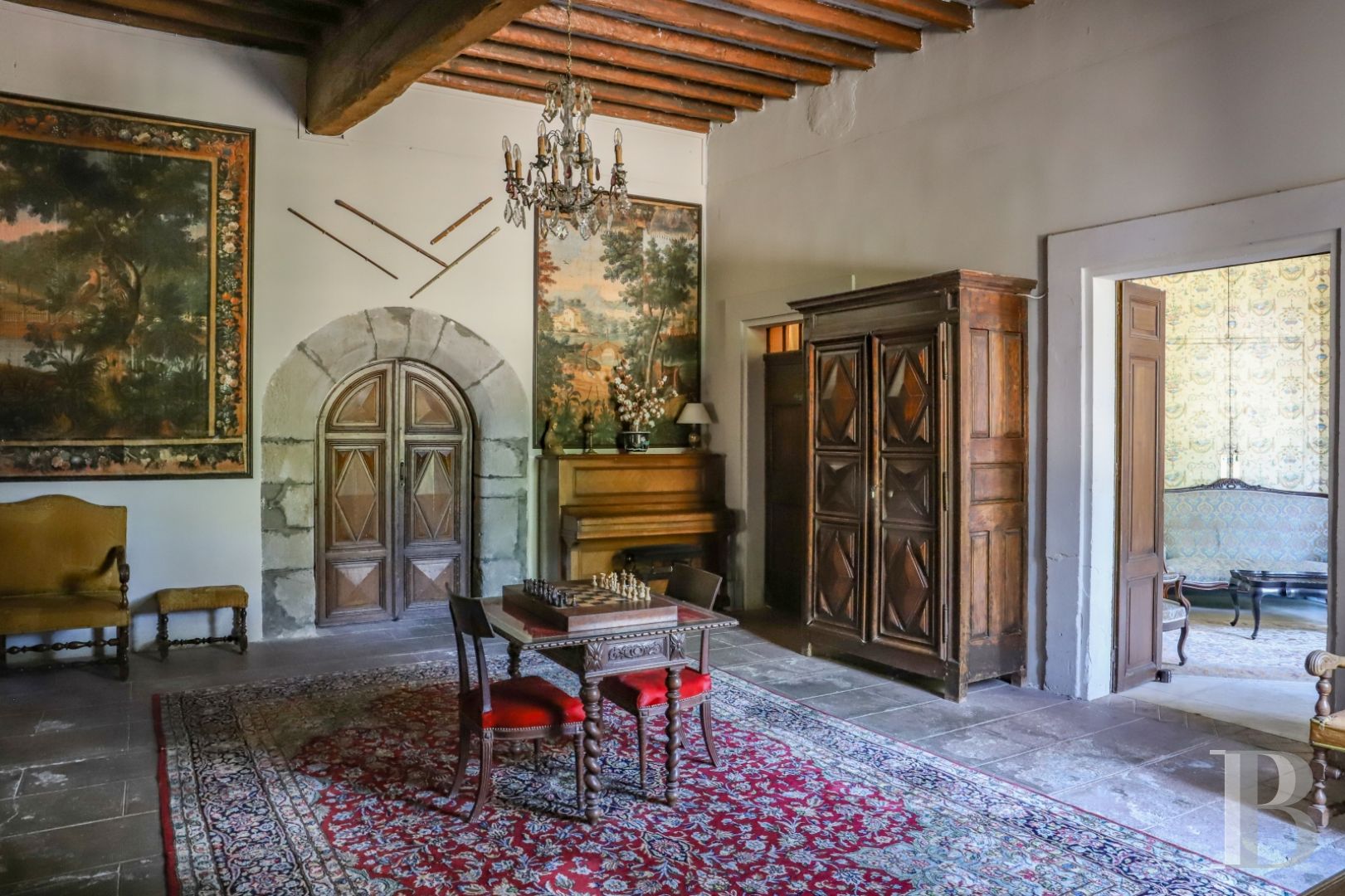 In Minervois, a former 12th century fortress transformed into a comfortable home - photo  n°26