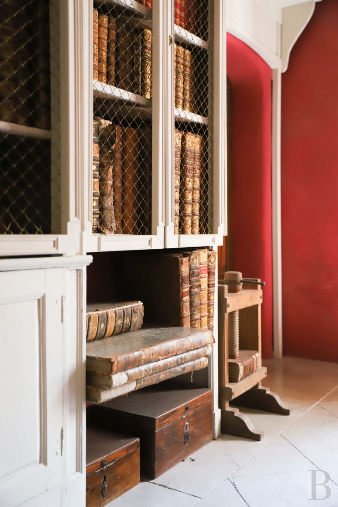 In Minervois, a former 12th century fortress transformed into a comfortable home - photo  n°20