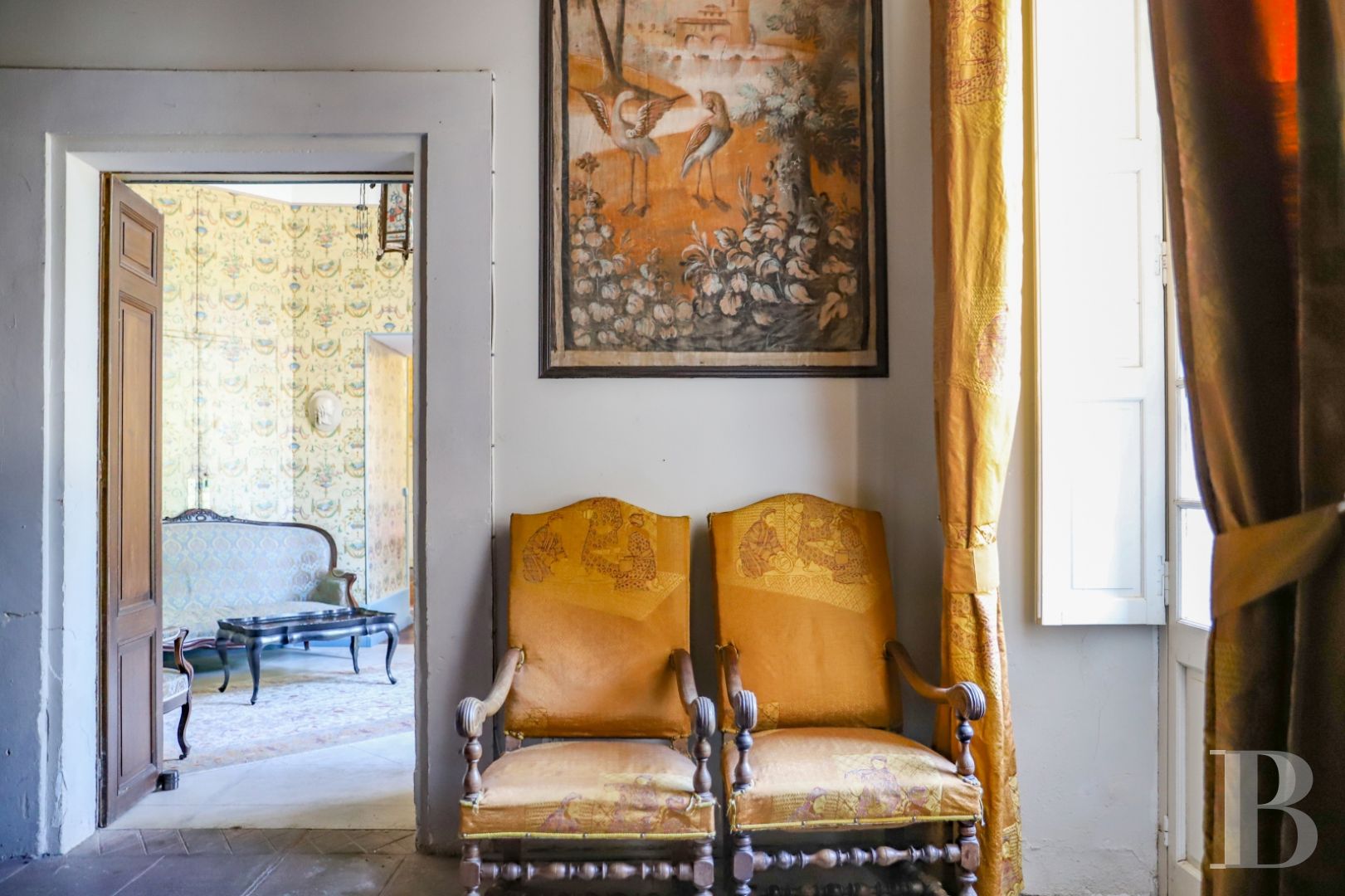 In Minervois, a former 12th century fortress transformed into a comfortable home - photo  n°24