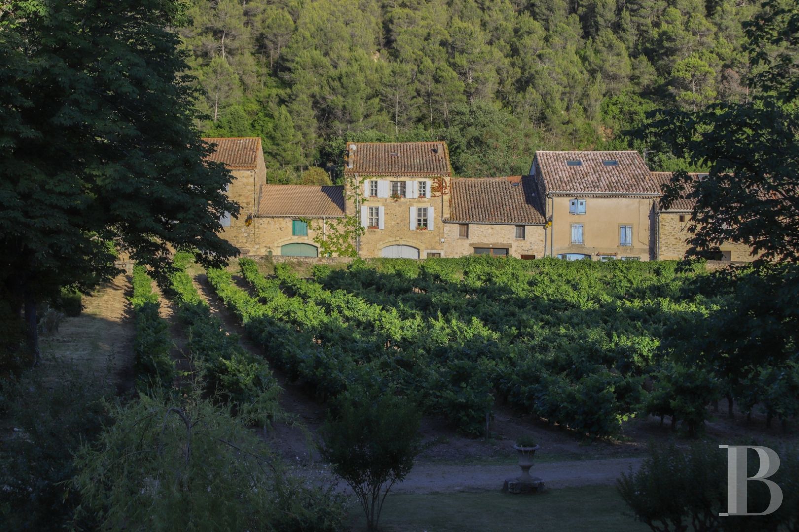 In Minervois, a former 12th century fortress transformed into a comfortable home - photo  n°8