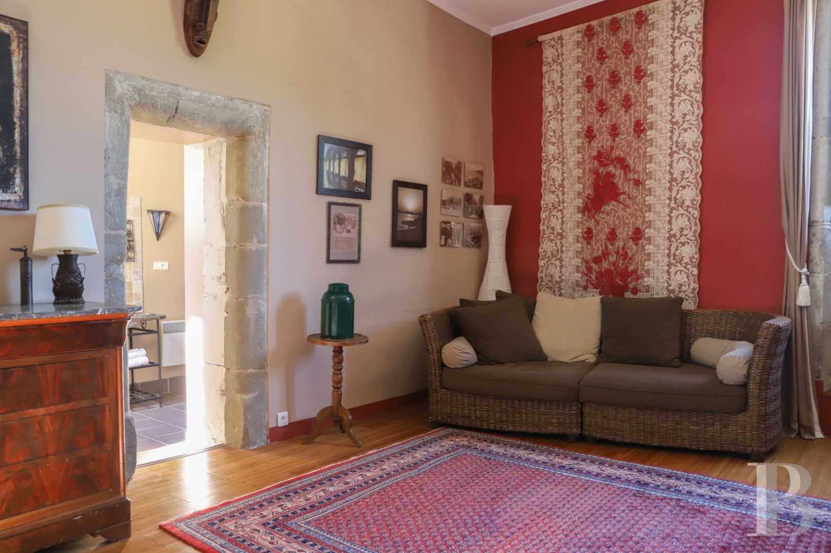 In Minervois, a former 12th century fortress transformed into a comfortable home - photo  n°49