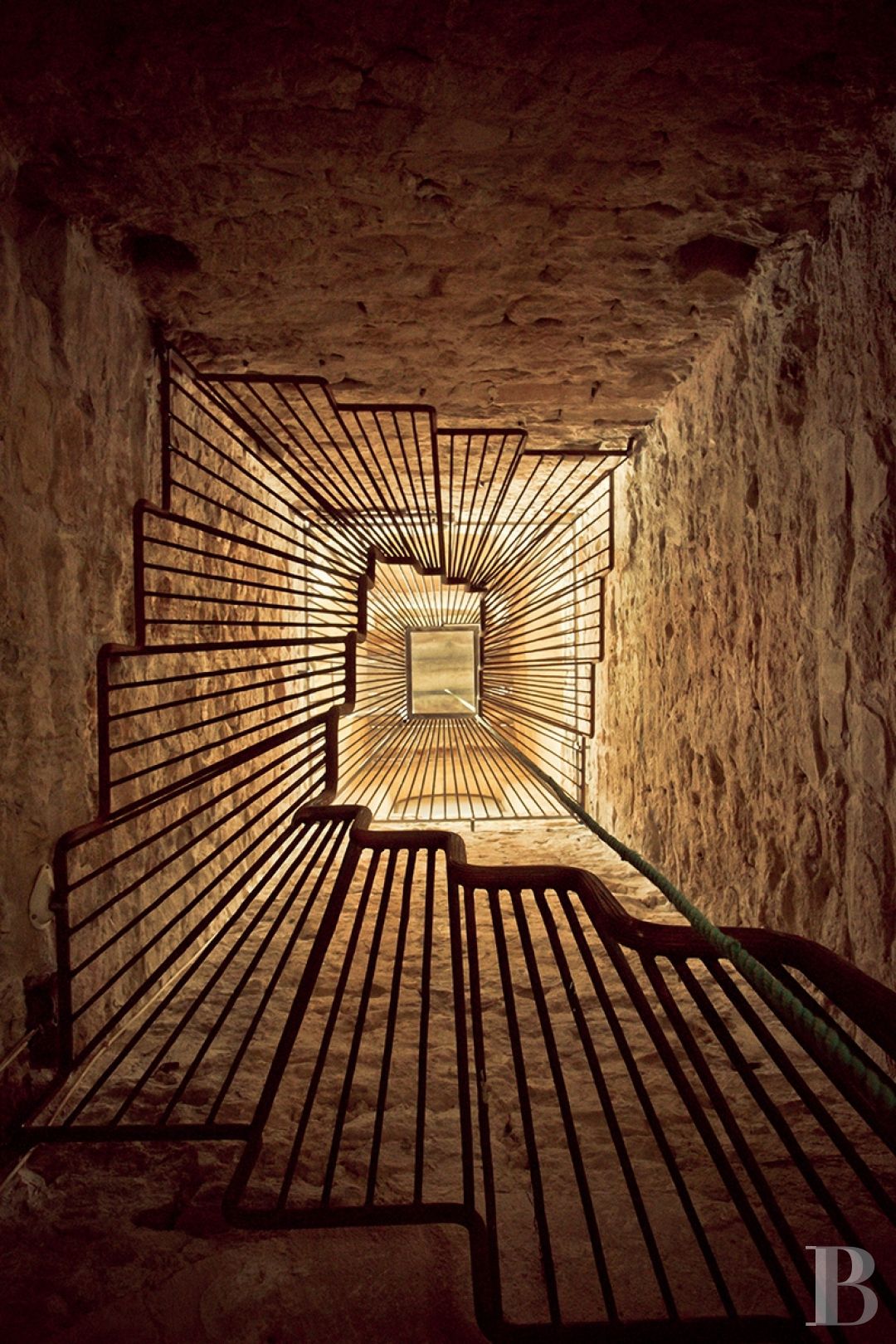 Entre Apt et Lourmarin, au cœur d’une vallée verdoyante et sauvage, un ancien prieuré médiéval ouvert aux voyageurs - photo  n°7