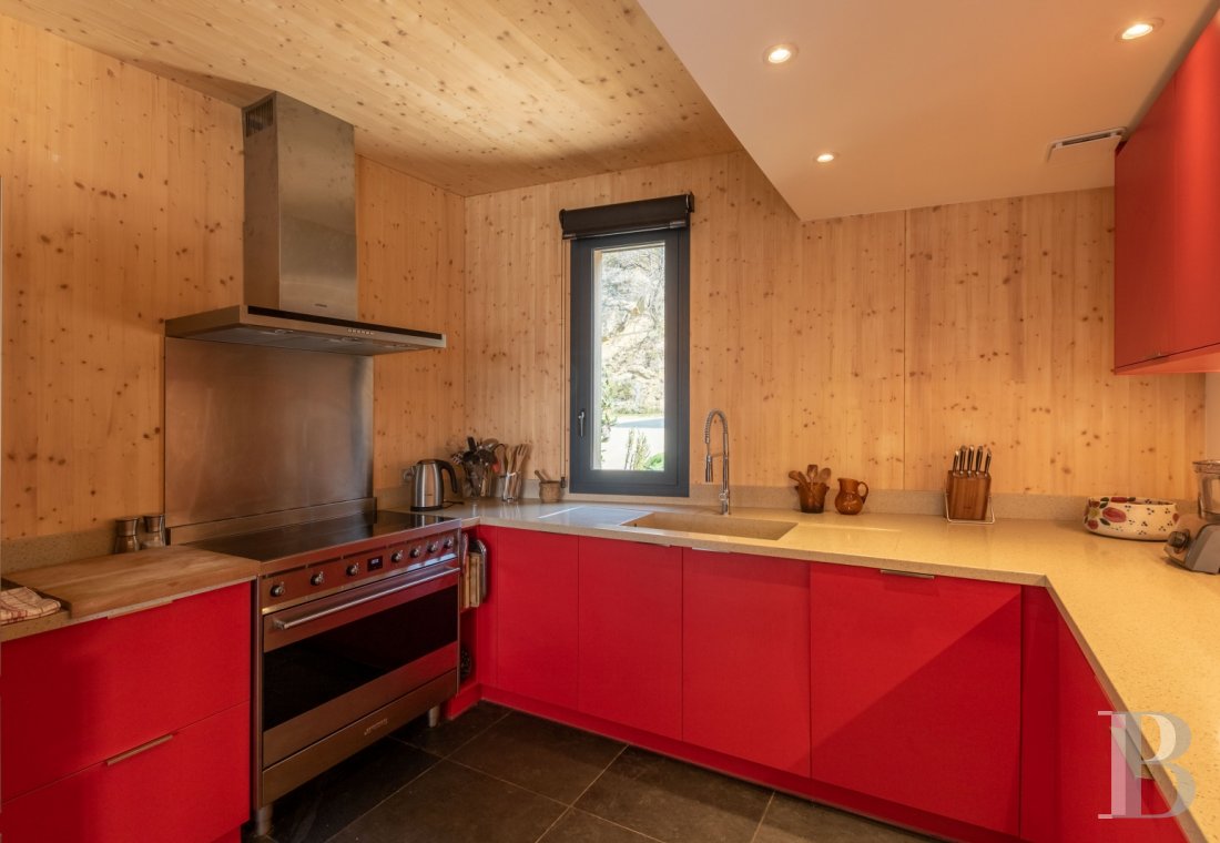 En Drôme provençale, au milieu des montagnes, un hameau du 18e siècle à l'esprit contemporain - photo  n°19