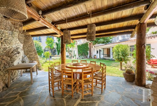 À Cadaques, dans le Parc naturel de Cap de Creus, une impressionnante maison de Peter Harnden, architecte des années 60 - photo  n°22