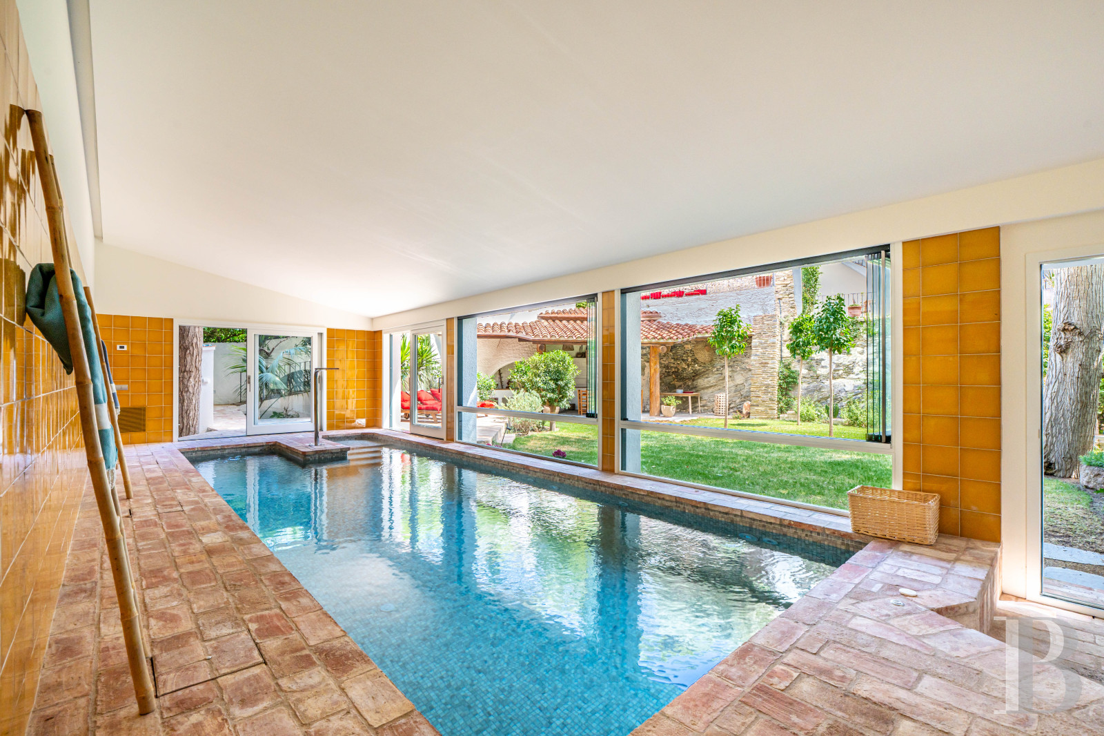 À Cadaques, dans le Parc naturel de Cap de Creus, une impressionnante maison de Peter Harnden, architecte des années 60 - photo  n°20