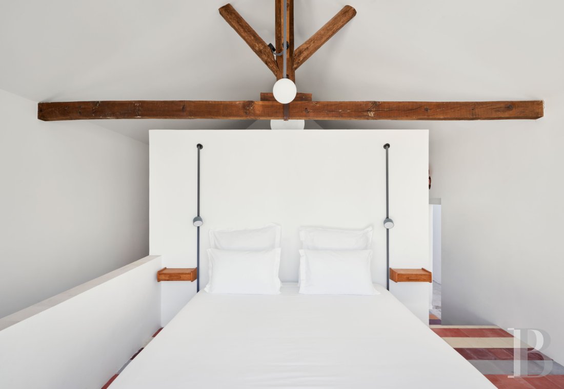 An old house renovated in contemporary design style in Alcácer do Sal, in the Alentejo region  - photo  n°36