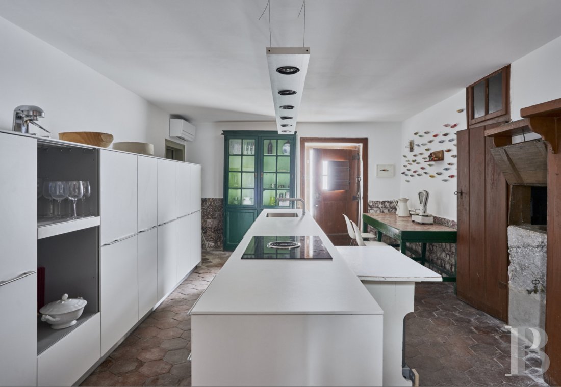 An old house renovated in contemporary design style in Alcácer do Sal, in the Alentejo region  - photo  n°17