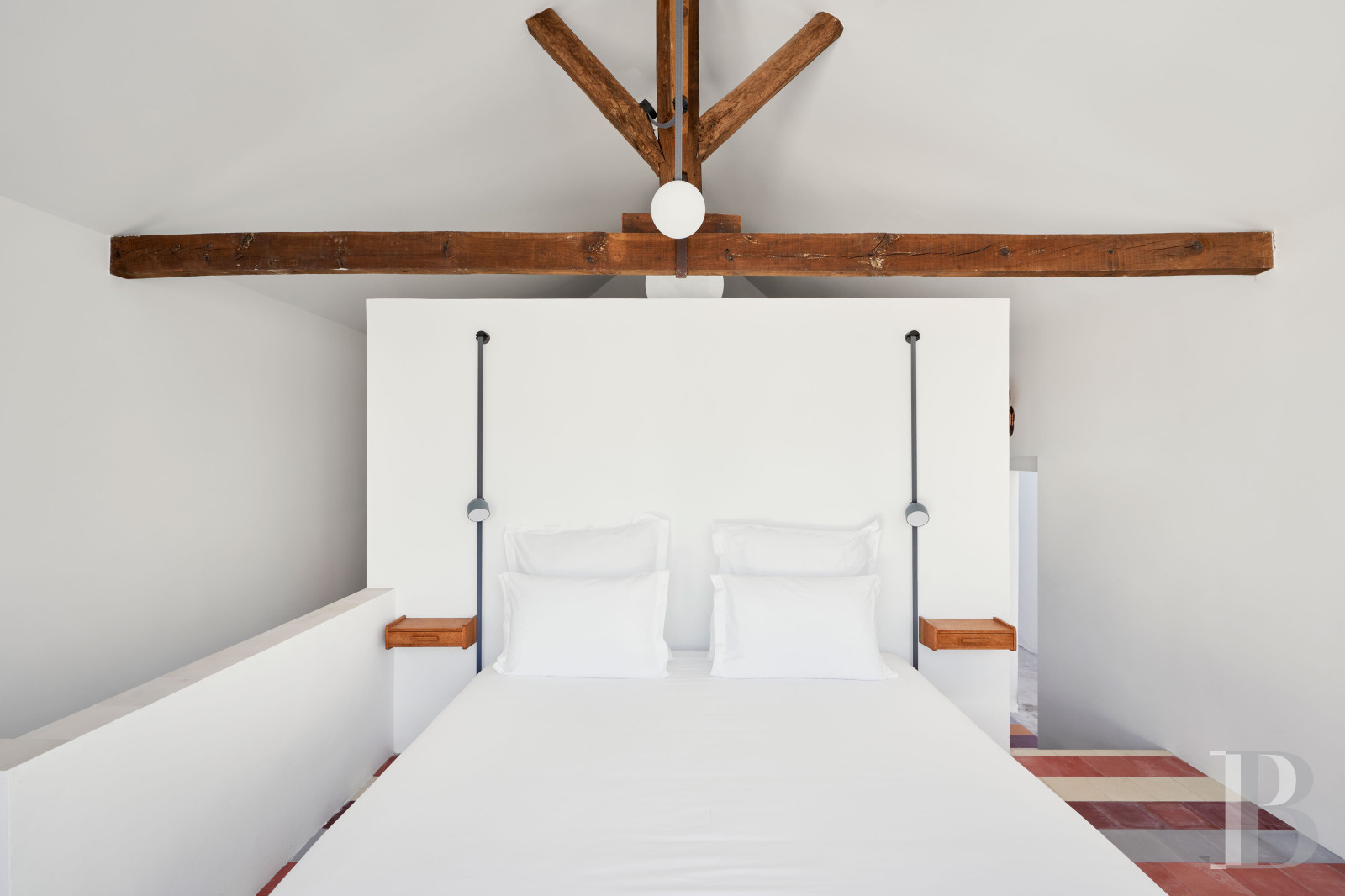 An old house renovated in contemporary design style in Alcácer do Sal, in the Alentejo region  - photo  n°36