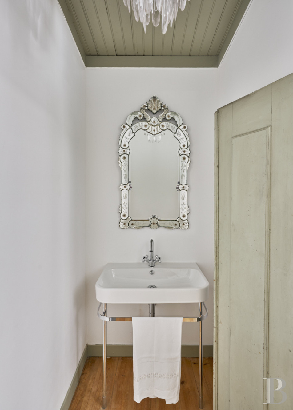 An old house renovated in contemporary design style in Alcácer do Sal, in the Alentejo region  - photo  n°27