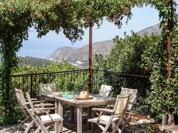 A family home transformed into a charming hotel, perched high above Levanto on the Gulf of Genoa - photo  n°4