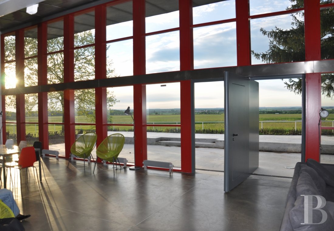 En Meurthe-et-Moselle,  un ancien clubhouse d’aérodrome réalisé par Prouvé et Le Corbusier - photo  n°6