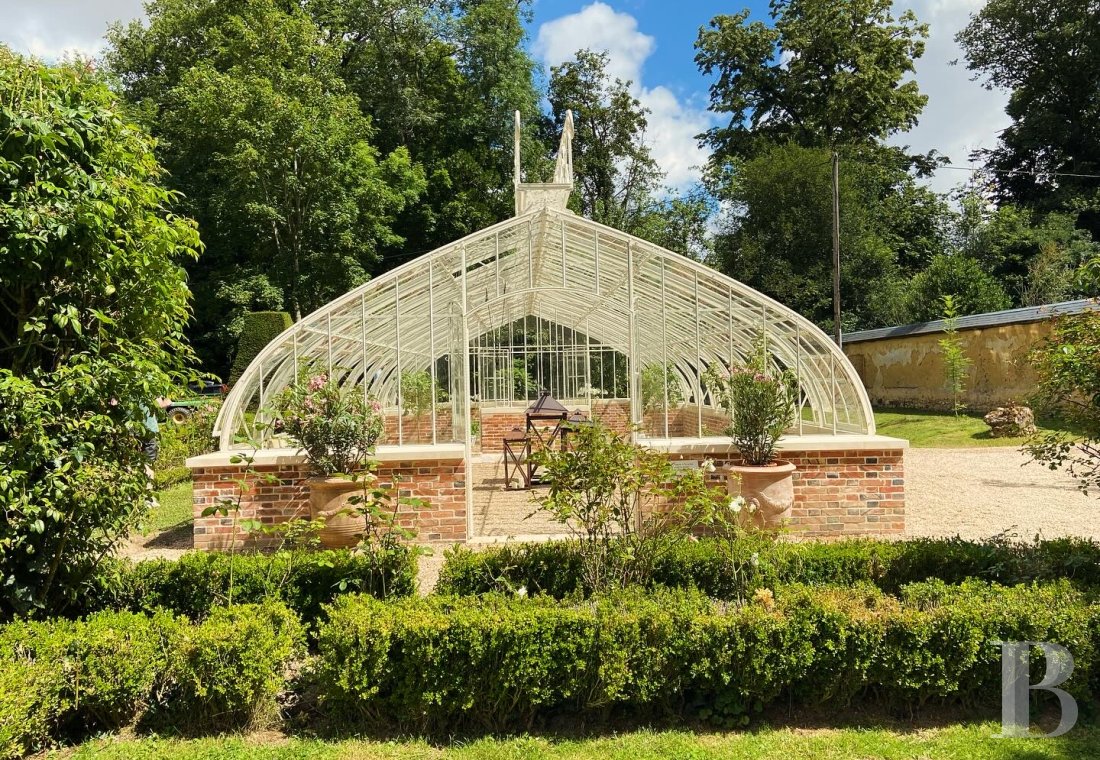 Au nord de Châteaudun, en Eure-et-Loir,  un château dans son parc à l’anglaise et ses vastes bois - photo  n°5