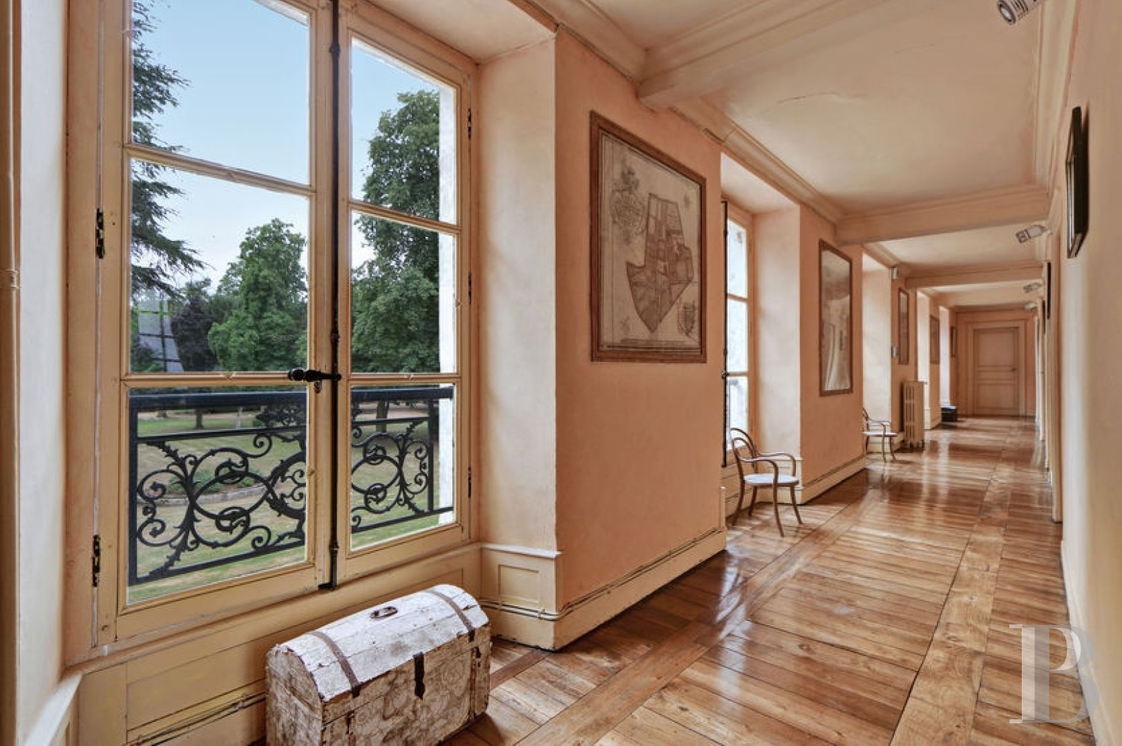 Au nord de Châteaudun, en Eure-et-Loir,  un château dans son parc à l’anglaise et ses vastes bois - photo  n°18