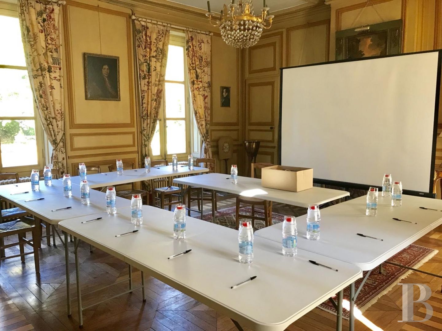 Au nord de Châteaudun, en Eure-et-Loir,  un château dans son parc à l’anglaise et ses vastes bois - photo  n°9