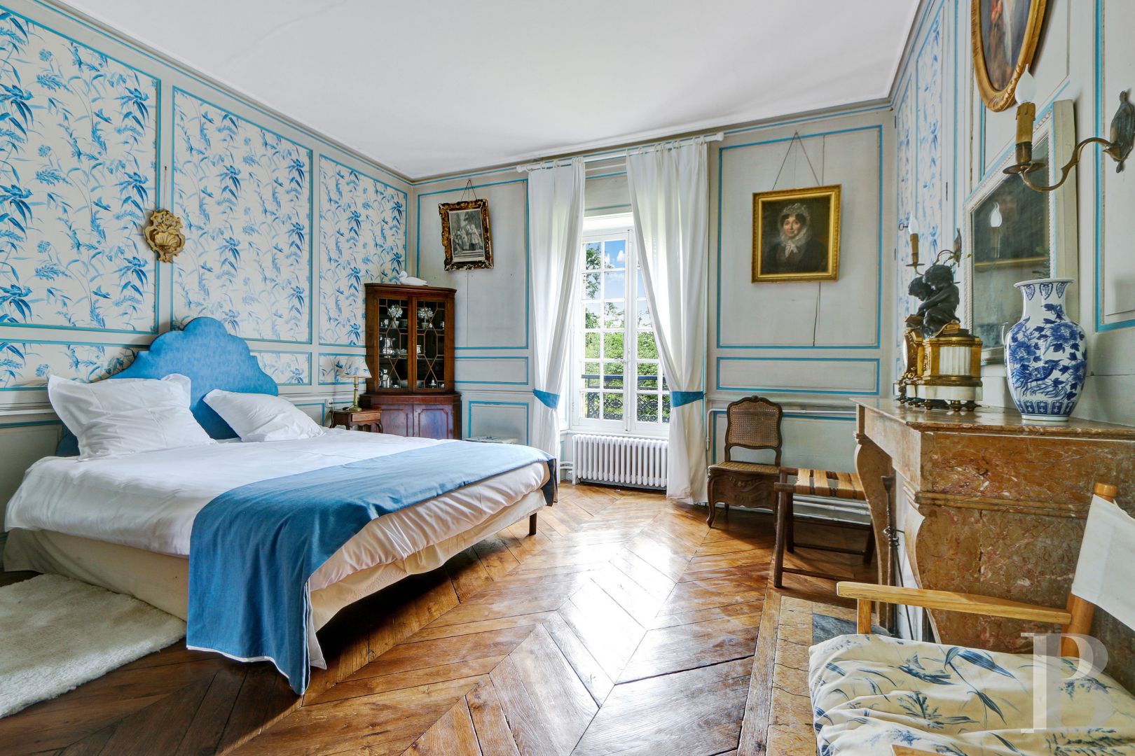 Au nord de Châteaudun, en Eure-et-Loir,  un château dans son parc à l’anglaise et ses vastes bois - photo  n°20