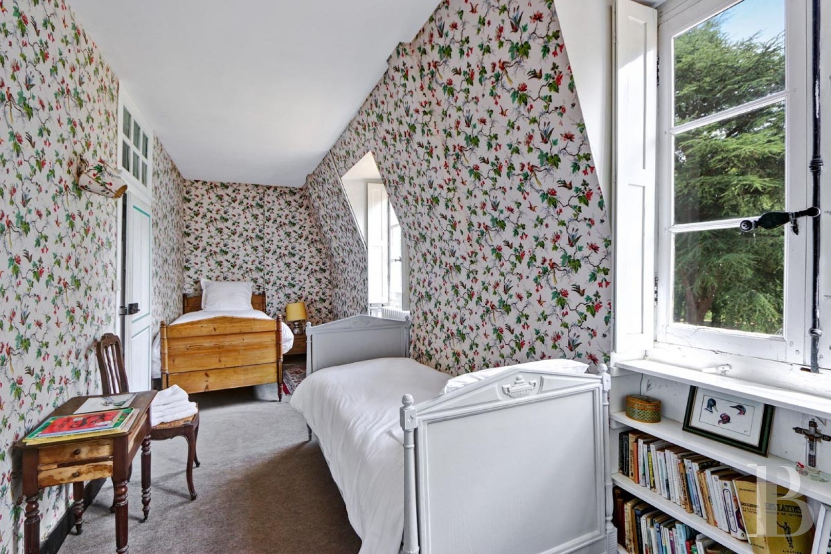 Au nord de Châteaudun, en Eure-et-Loir,  un château dans son parc à l’anglaise et ses vastes bois - photo  n°25