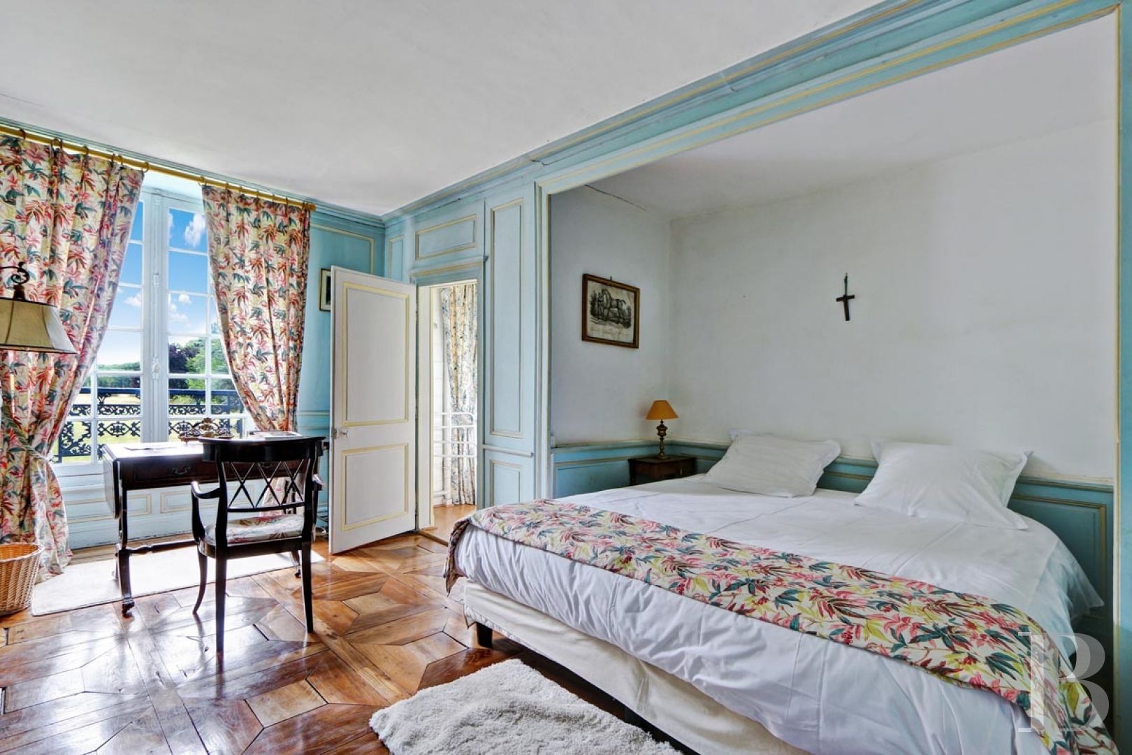 Au nord de Châteaudun, en Eure-et-Loir,  un château dans son parc à l’anglaise et ses vastes bois - photo  n°24