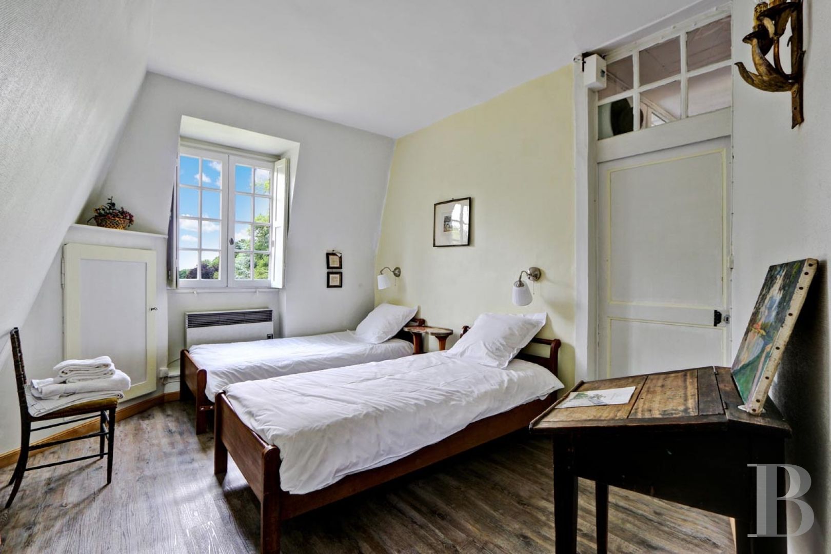 Au nord de Châteaudun, en Eure-et-Loir,  un château dans son parc à l’anglaise et ses vastes bois - photo  n°28