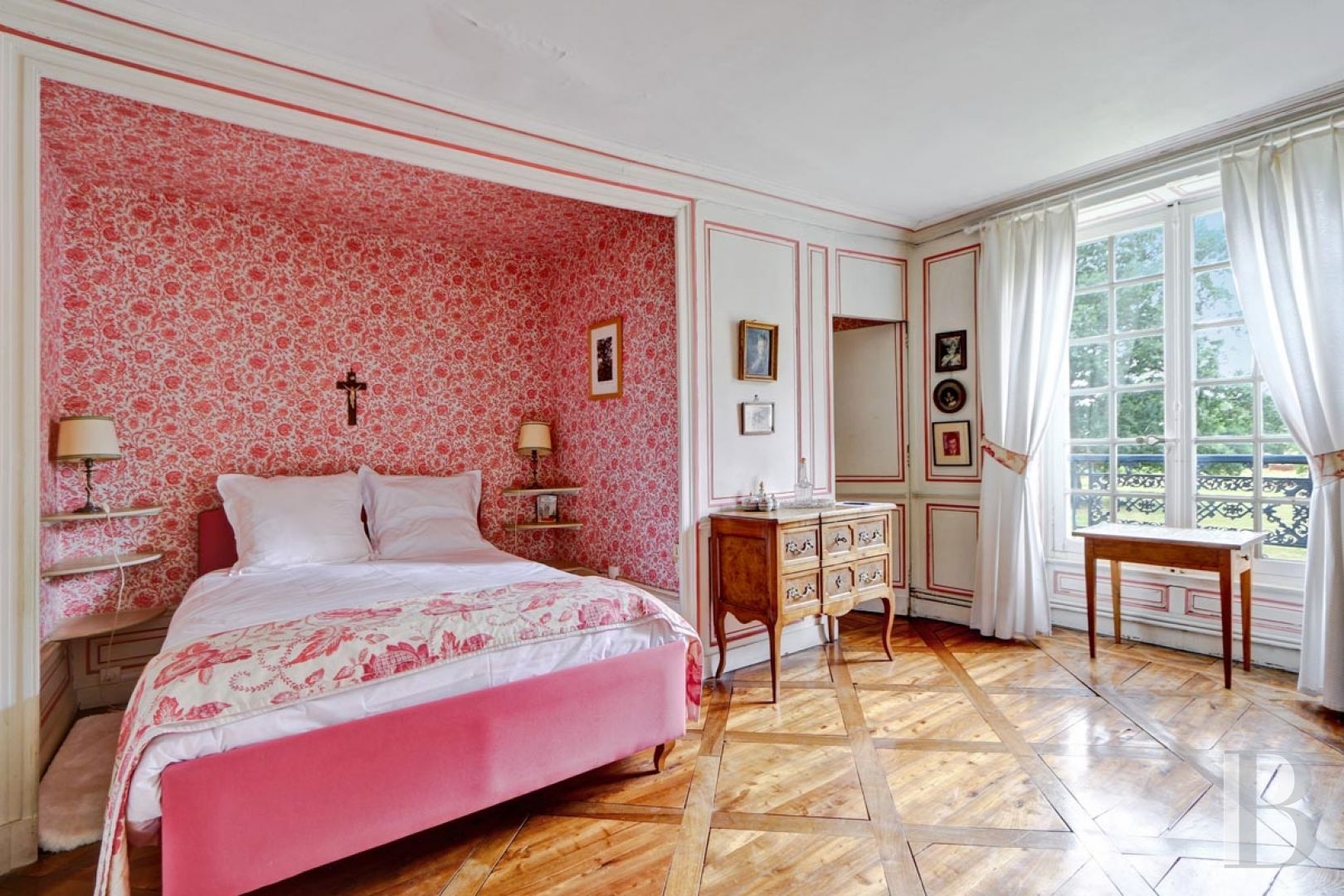 Au nord de Châteaudun, en Eure-et-Loir,  un château dans son parc à l’anglaise et ses vastes bois - photo  n°23