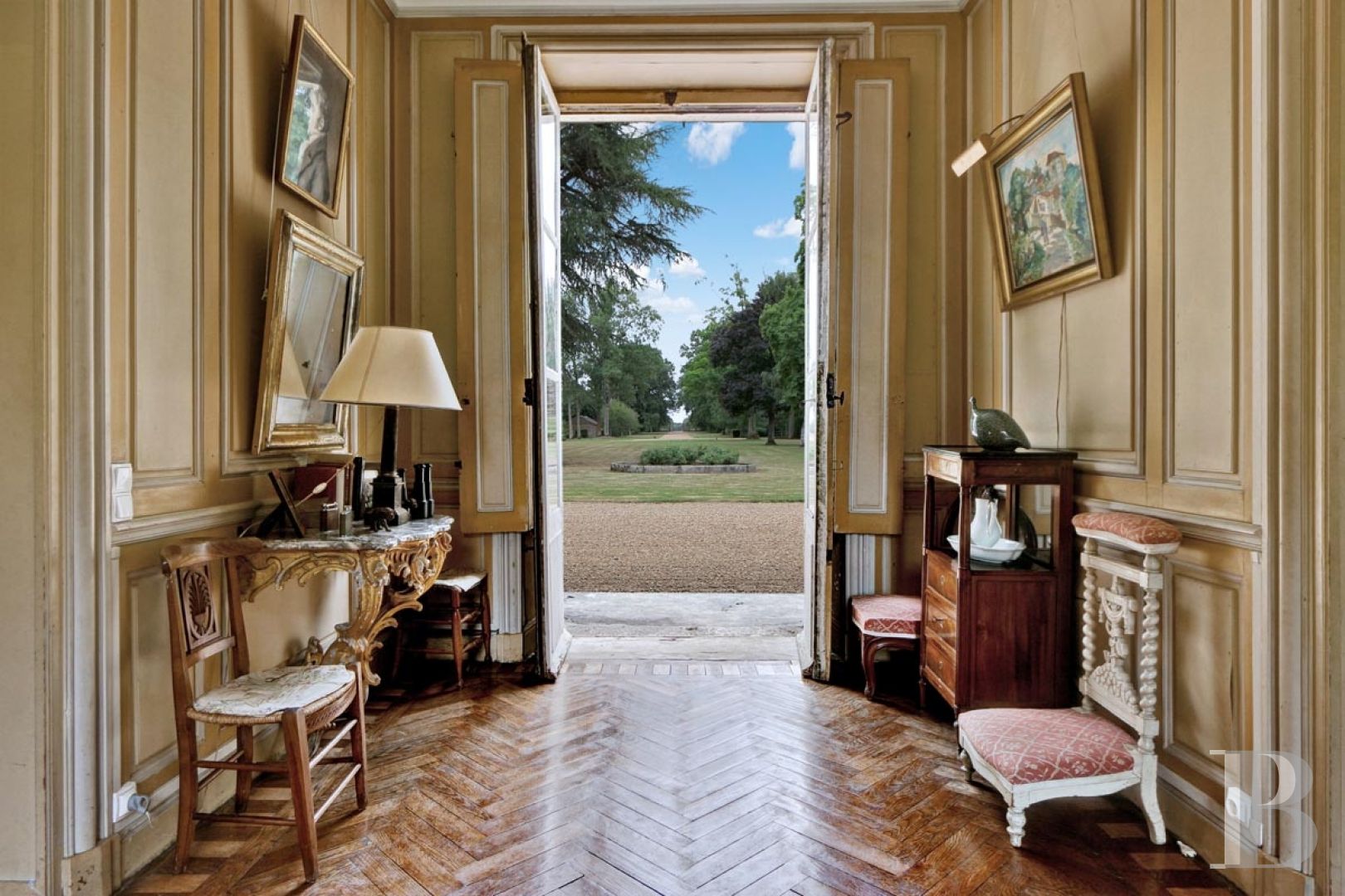 Au nord de Châteaudun, en Eure-et-Loir,  un château dans son parc à l’anglaise et ses vastes bois - photo  n°10