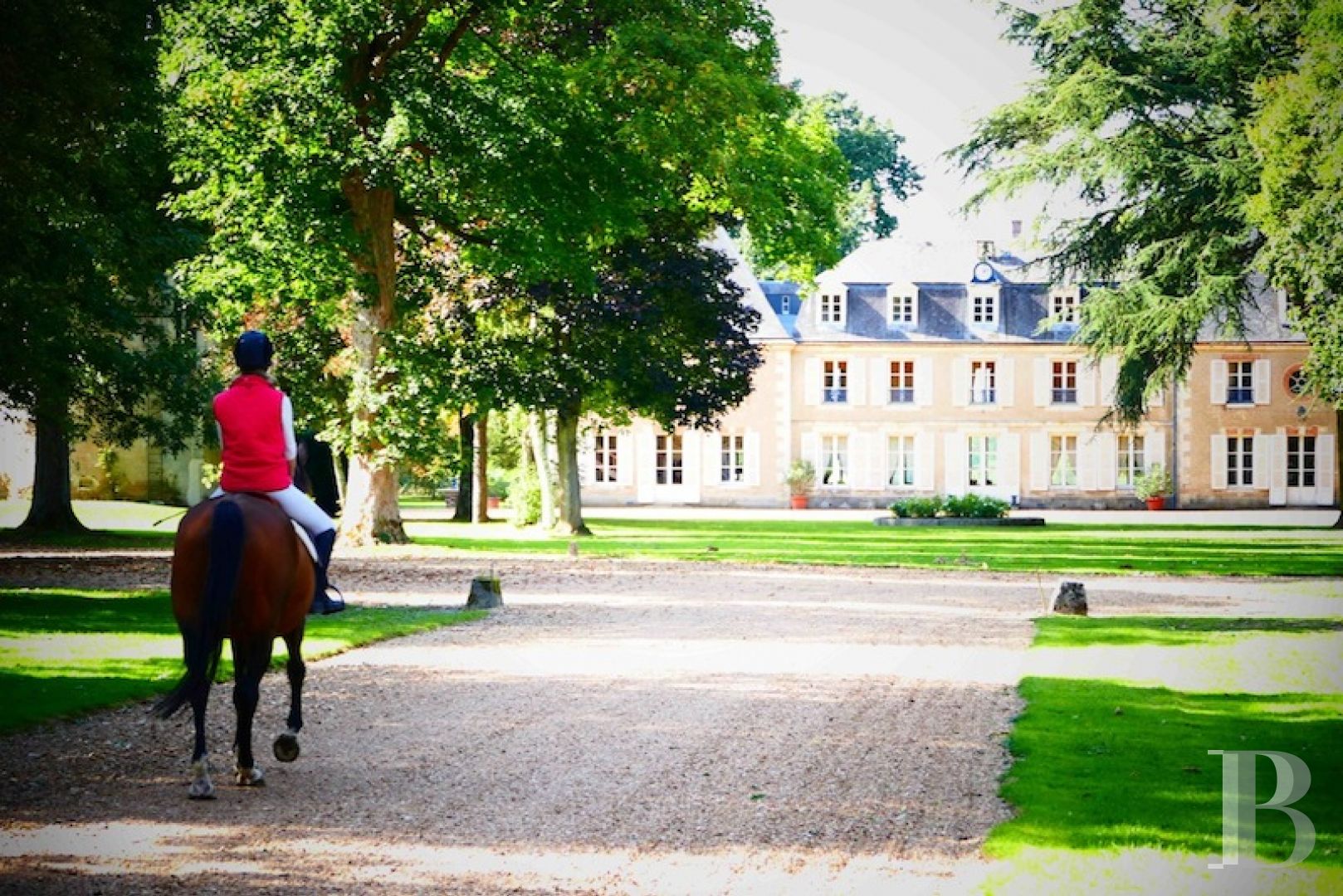 Au nord de Châteaudun, en Eure-et-Loir,  un château dans son parc à l’anglaise et ses vastes bois - photo  n°37