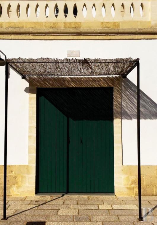 Dans les Pouilles, près de Massafra, une ancienne masseria aux allures patriciennes - photo  n°2
