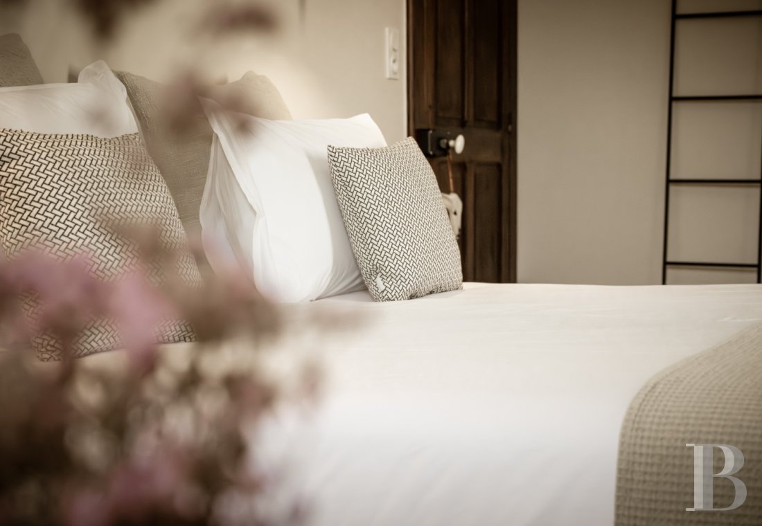 Dans l’Aveyron, aux portes de Millau, un ancien convent du 19e siècle en son jardin  - photo  n°17