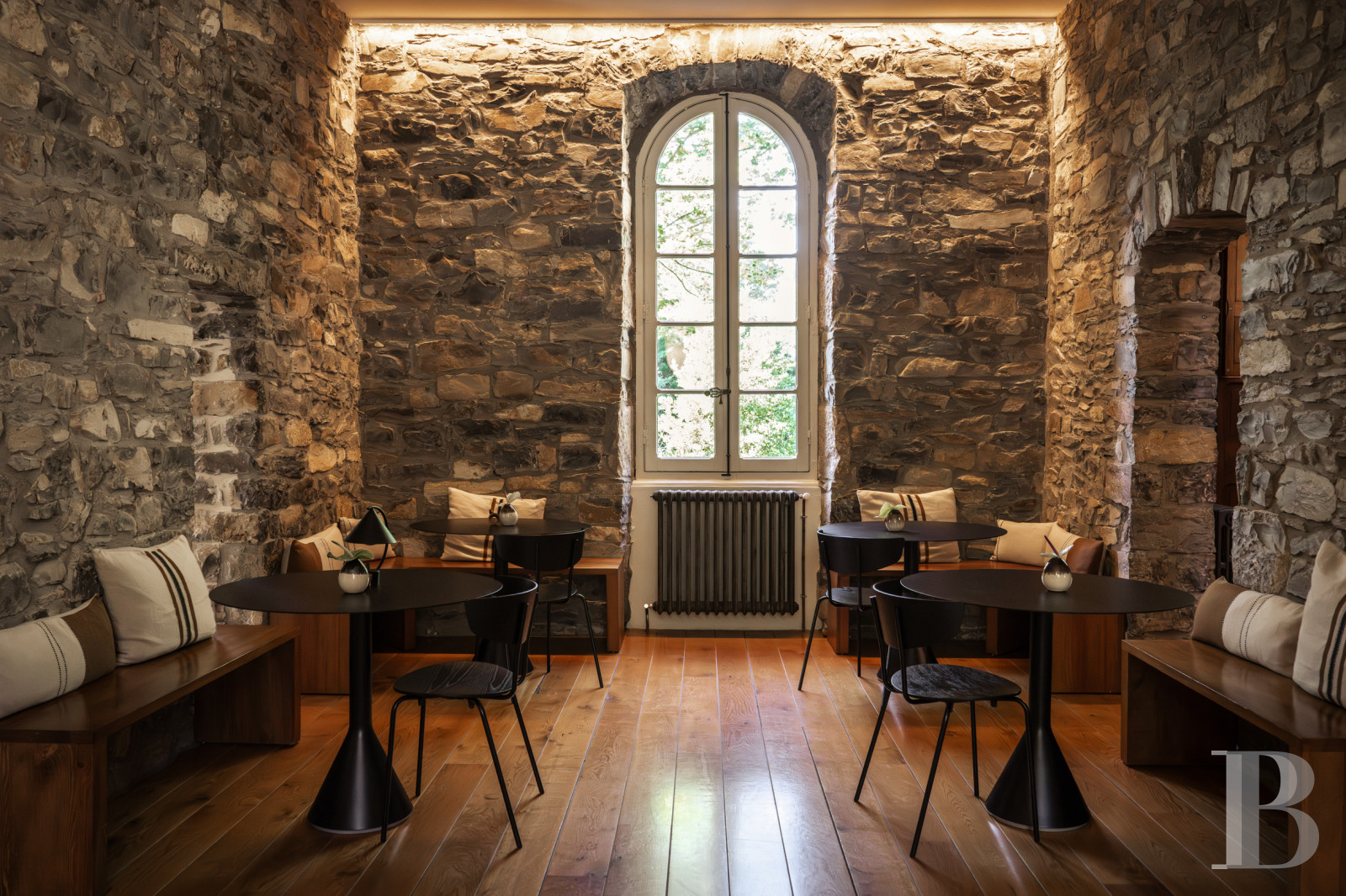 Dans l’Aveyron, aux portes de Millau, un ancien convent du 19e siècle en son jardin  - photo  n°9