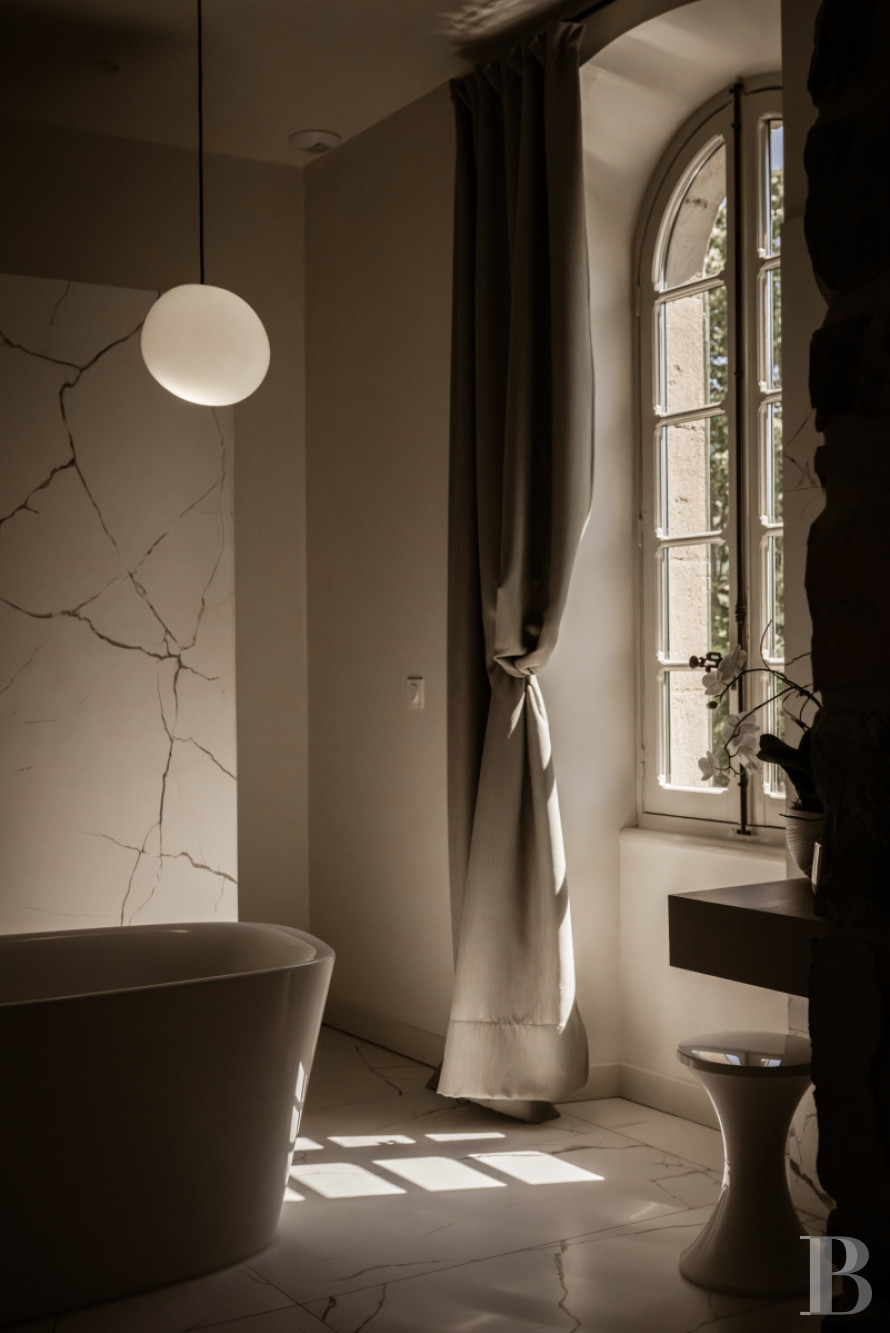 Dans l’Aveyron, aux portes de Millau, un ancien convent du 19e siècle en son jardin  - photo  n°15