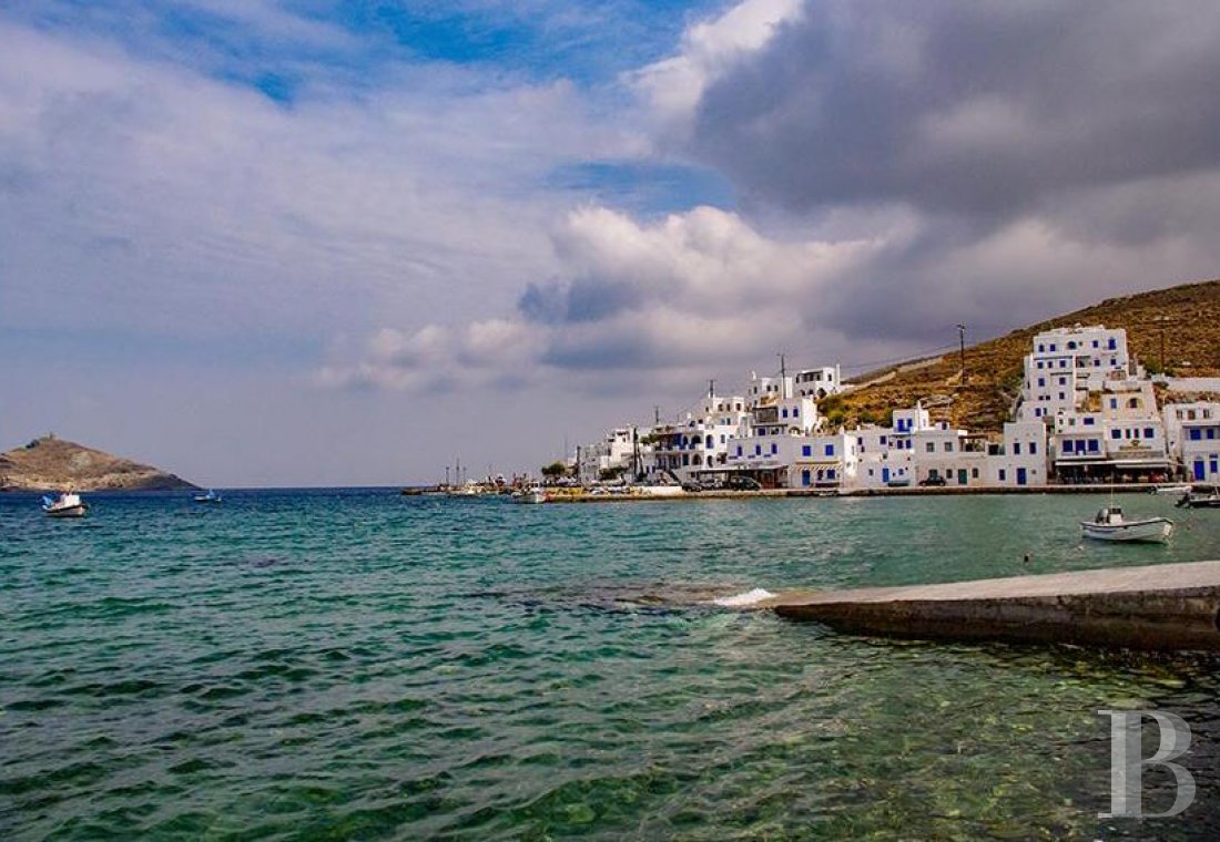 A former olive farm transformed into a charming house on the island of Tinos, in the north of the Cyclades - photo  n°29